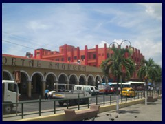 Plaza Libertad 08 - Portal Sagrera